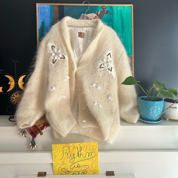 Vintage Boho Mohair Cream Cardigan with Floral Accents One Size - Picture 2 of 14